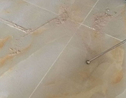 永和瓷砖空鼓维修公司分享粘合剂选择不当在瓷砖铺贴过程中可能导致以下问题