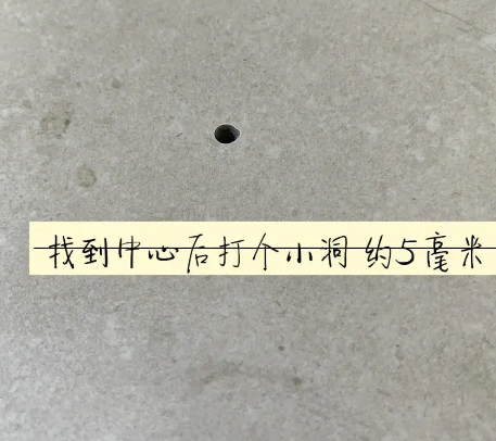 永和瓷砖空鼓维修公司专业解答在瓷砖铺贴过程中，如果砂料搅拌不均匀，将会带来以下问题